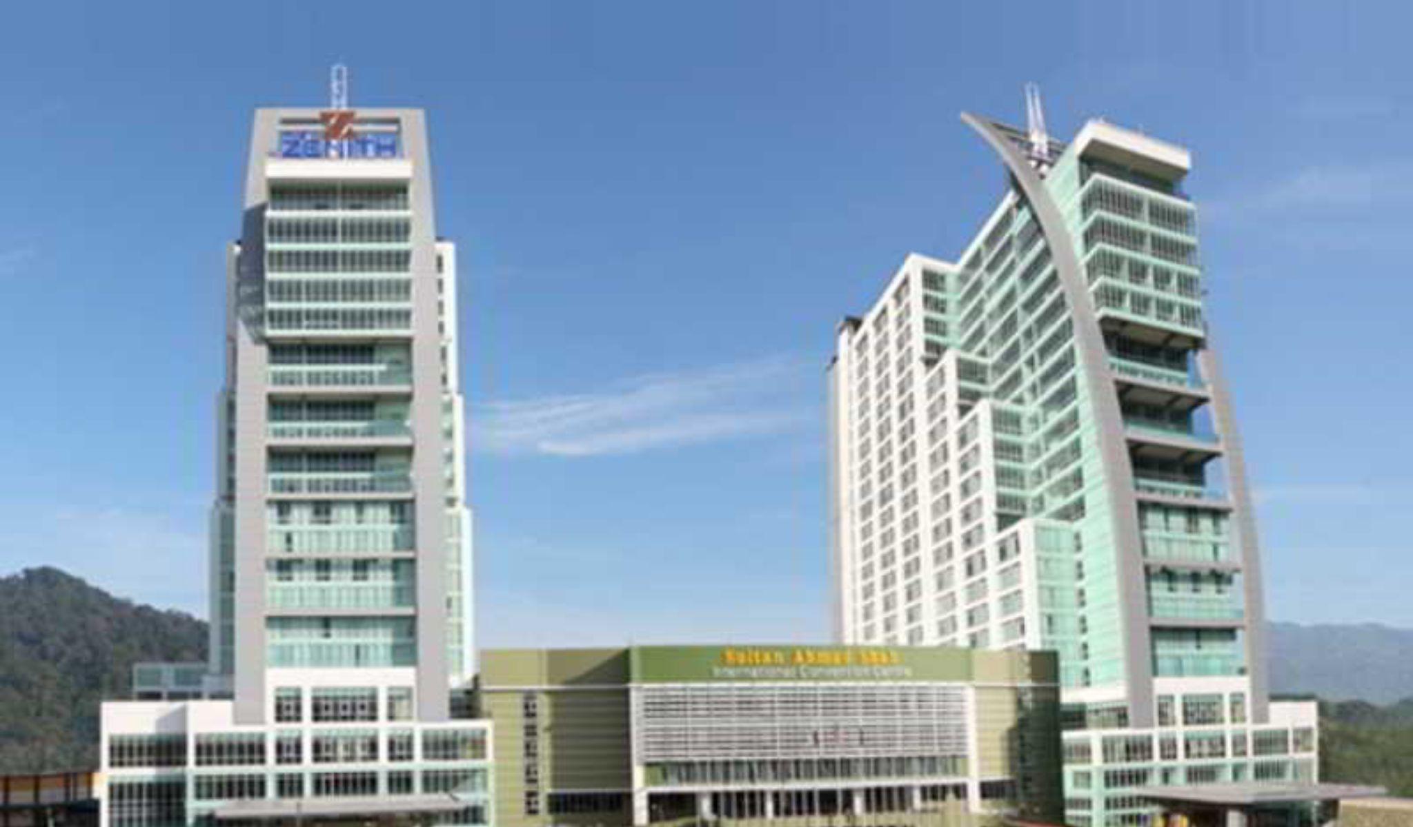 Zenith Hotel Kuantan Kültér fotó The University Tower