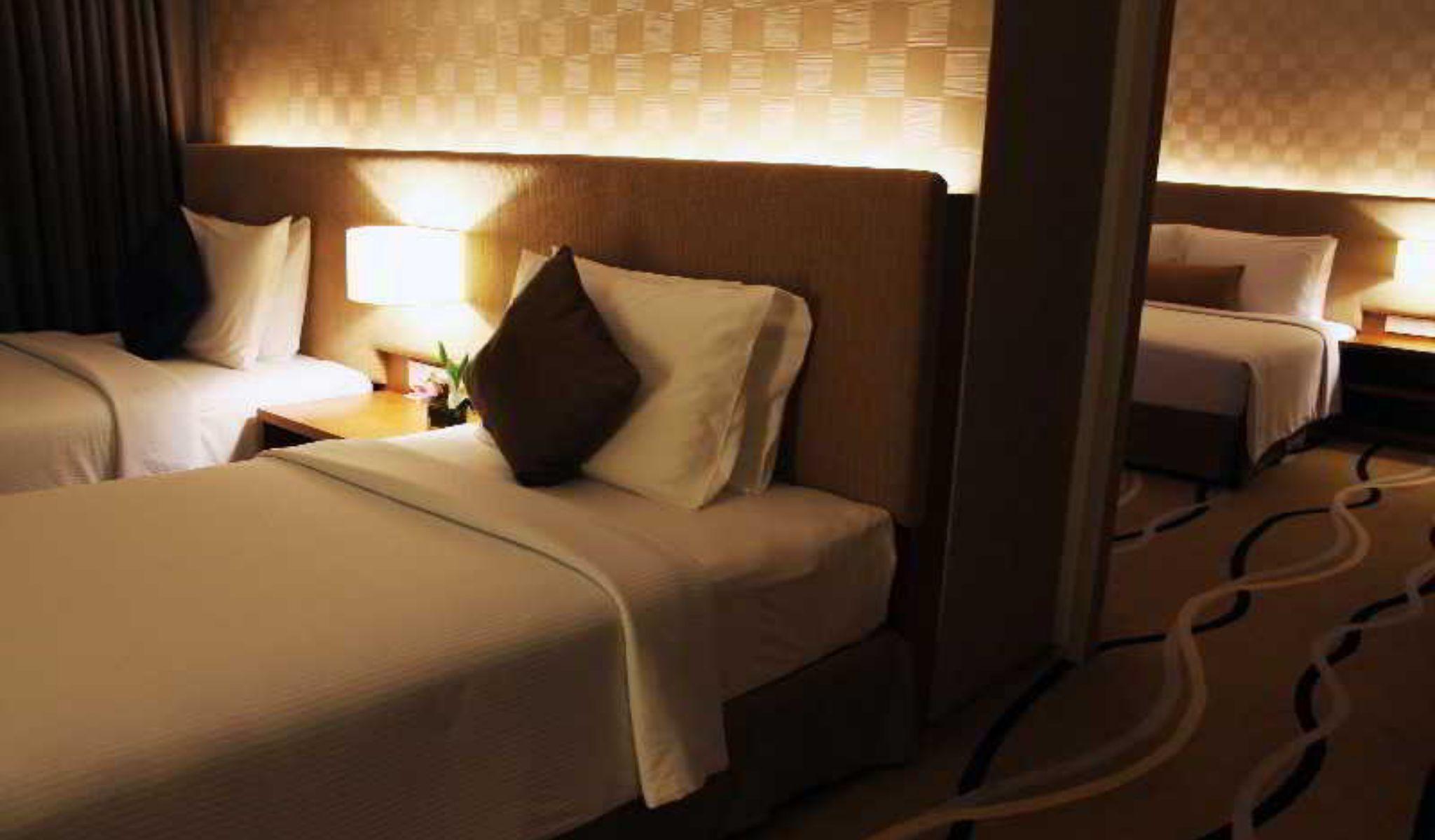 Zenith Hotel Kuantan Kültér fotó A room at the hotel