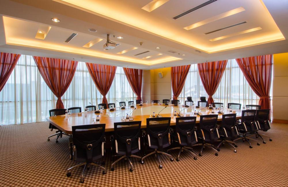 Zenith Hotel Kuantan Kültér fotó Meeting room